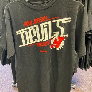 New Jersey Devils tshirt